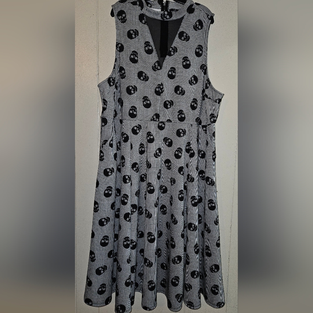 Torrid Skull Dress Size 5 EUC